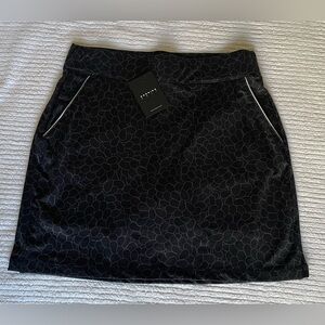 Dunning skort, size Small  NWT